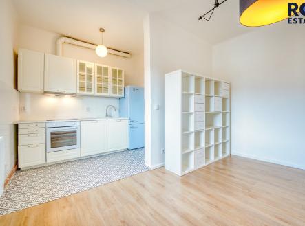 Husova_Blansko-1 | Pronájem bytu, 2+kk, 50 m²