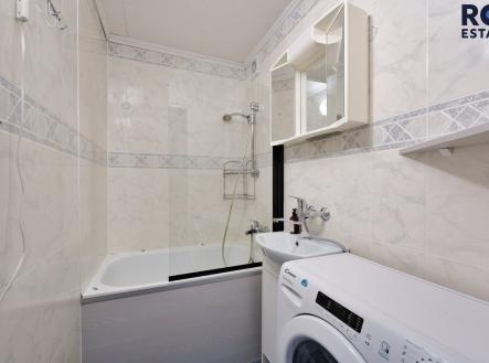 Hlavatého-12 | Pronájem bytu, 1+kk, 27 m²