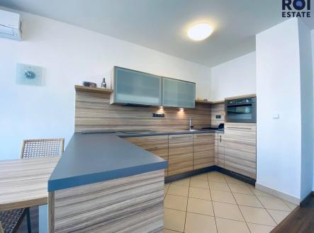 Kuchyn1nova | Pronájem bytu, 3+kk, 83 m²