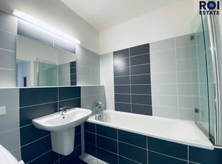 Koupelna1novy | Pronájem bytu, 3+kk, 83 m²