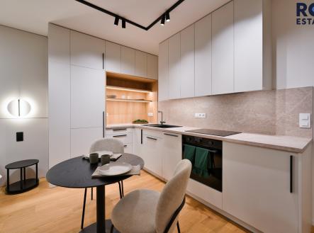 PD-415-13 | Pronájem bytu, 1+kk, 42 m²