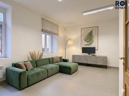 Pronájem bytu, 1+kk, 32 m² obrázek