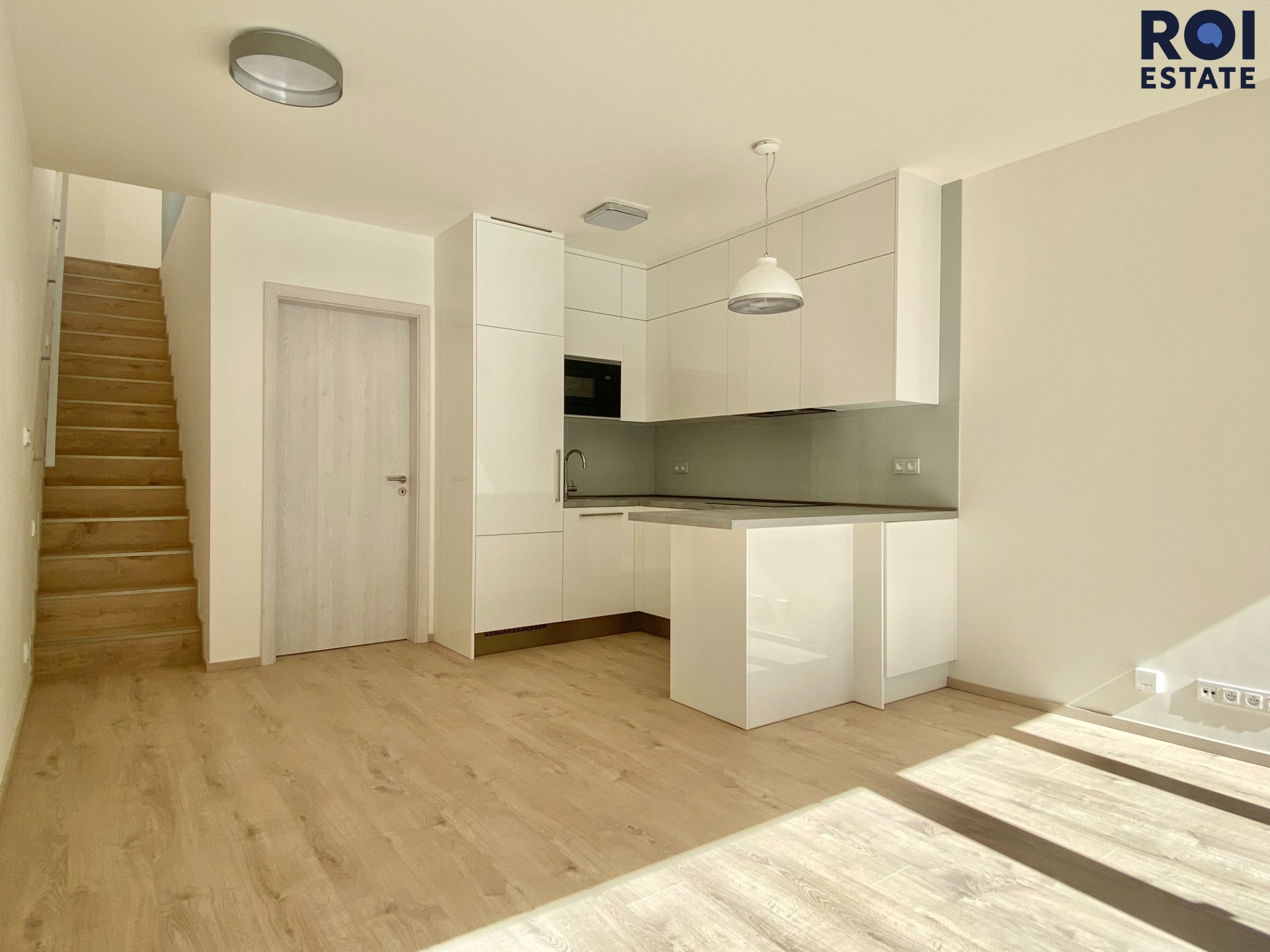 882C40B0-AA01-4E99-8039-482D43ECA3A1