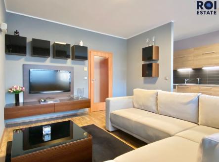 E7C17CE3-14F8-4C8A-9864-63DC5AD21EC4 | Pronájem bytu, 3+kk, 73 m²