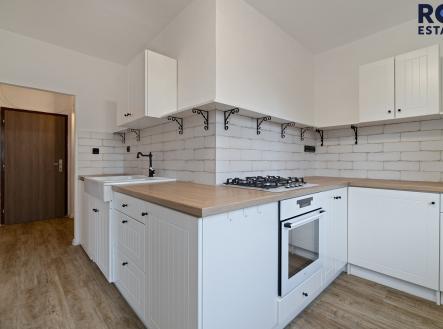 DSC00945-Edit | Pronájem bytu, 1+1, 37 m²