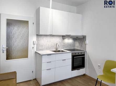 2 | Pronájem bytu, 1+kk, 28 m²