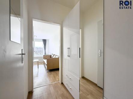 3 | Pronájem bytu, 1+kk, 28 m²