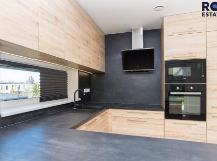 5 | Pronájem - dům/vila, 150 m²