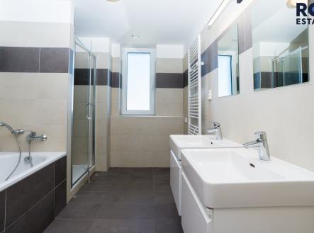 22 | Pronájem - dům/vila, 150 m²