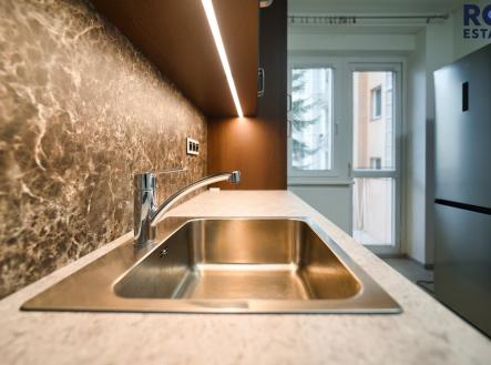 Antoninska-27 | Pronájem bytu, 2+1, 57 m²