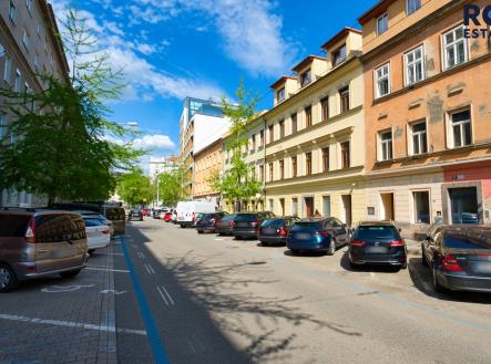 Slovakova-4 | Pronájem - obchodní prostor, 50 m²