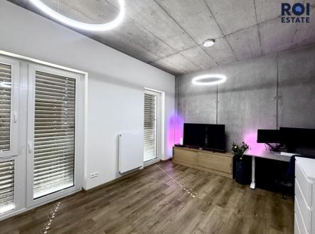 55f8466e-59ad-4288-90b9-a1b6c6901f5c | Pronájem bytu, 1+kk, 34 m²