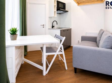 Pronájem bytu, 1+kk, 10 m² obrázek