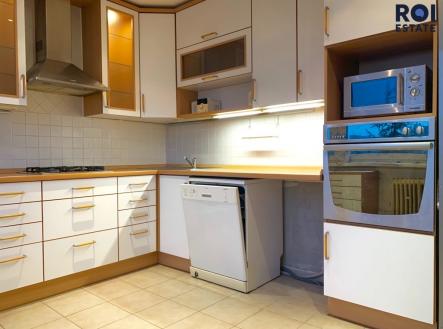 AOdKhQAyTwKisYi6aUPkJw_thumb_b0a | Pronájem bytu, 3+1, 81 m²