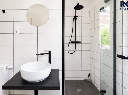 a - 6 | Pronájem - dům/vila, 82 m²