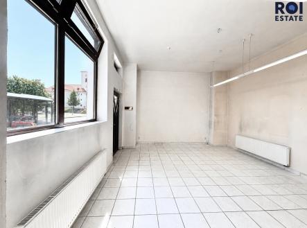 Pronájem - obchodní prostor, 40 m²
