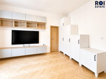Merhatova 8 | Pronájem bytu, 2+kk, 44 m²
