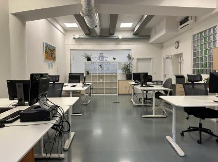 Pronájem - kanceláře, 90 m² obrázek