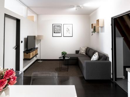 Pronájem bytu, 3+kk, 76 m²