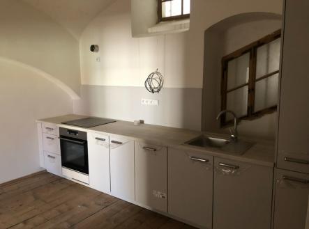 Pronájem bytu, 2+1, 88 m²