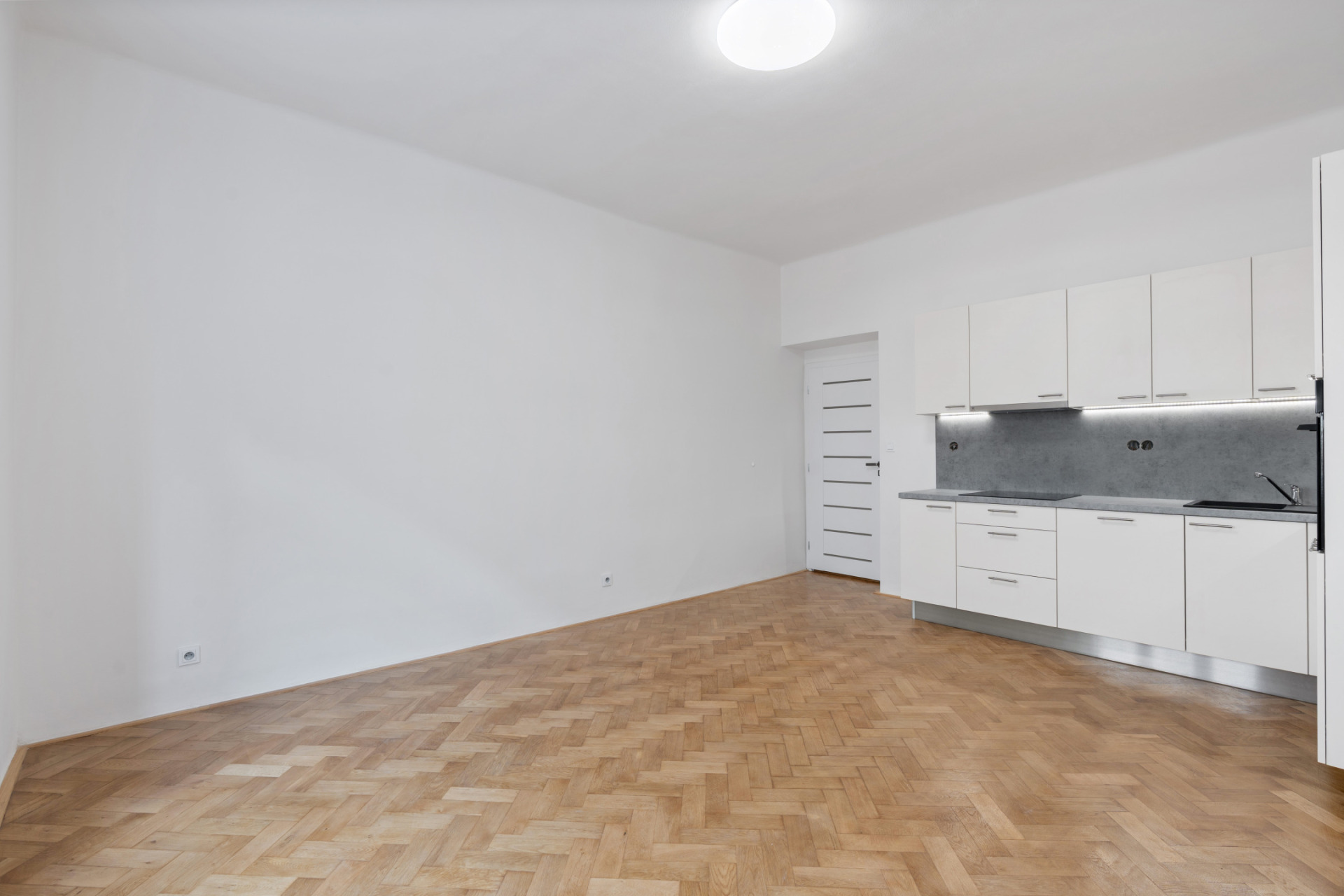 Prodej bytu 2+kk po rekonstrukci, v blízkosti Metra C, Praha 4, Na Pankráci