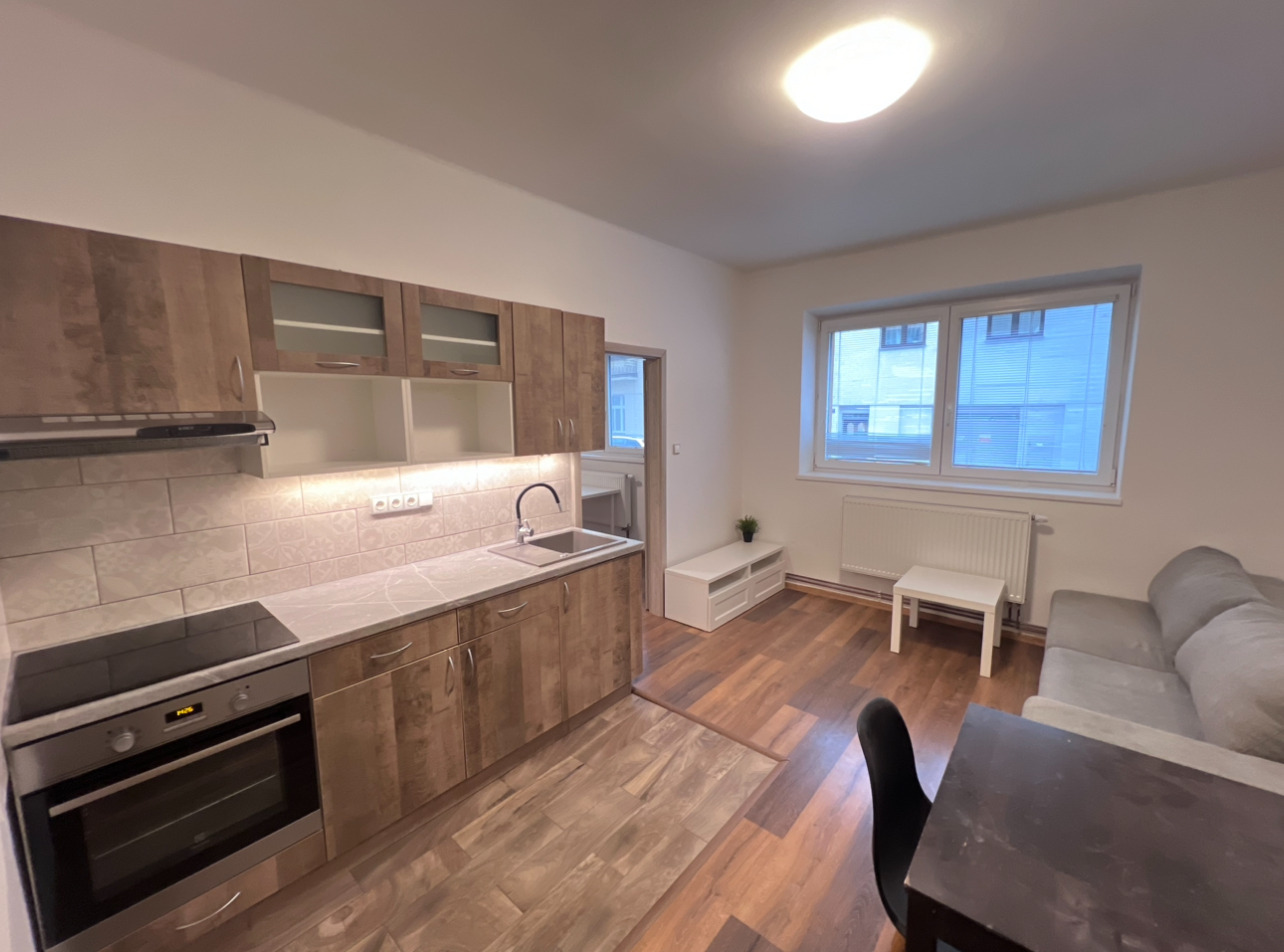 Praktický byt 2+kk, 42 m² – Náchod, Žižkova