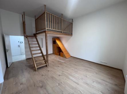 Pronájem bytu, 2+1, 76 m²