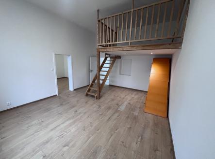 Pronájem bytu, 2+1, 76 m²