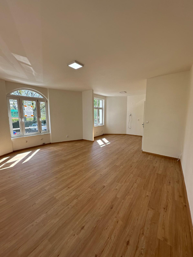 Pronájem nového bytu 2+kk (plus pracovna), ul. K zámku, Praha - Dolní Počernice