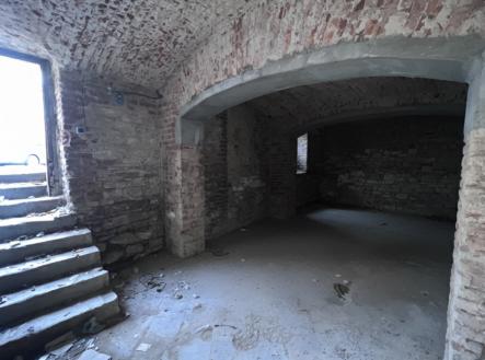 Pronájem - obchodní prostor, 158 m²