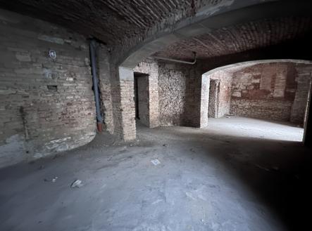 Pronájem - obchodní prostor, 158 m²