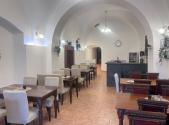 Pronájem - restaurace, 179 m²