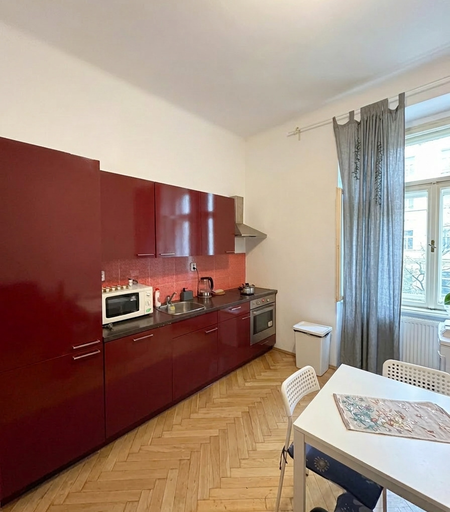 Pronájem bytu 2+kk, 45 m² – Praha 5, Smíchov, ul. Grafická