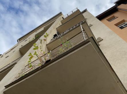 Prodej - nájemní dům, 1 112 m²