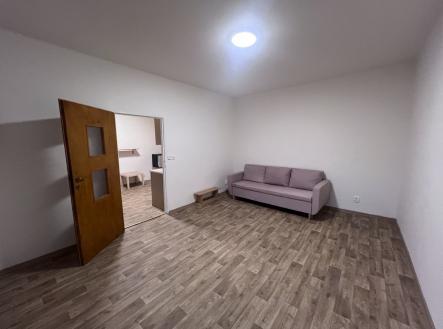 Pronájem bytu, 2+kk, 42 m²