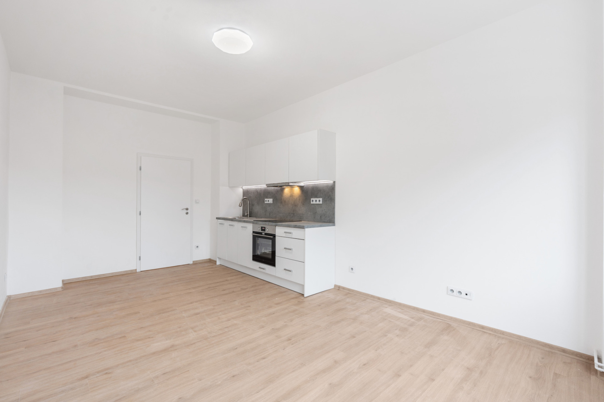 Prodej bytu 2+kk po rekonstrukci, 50 m², Praha-Michle