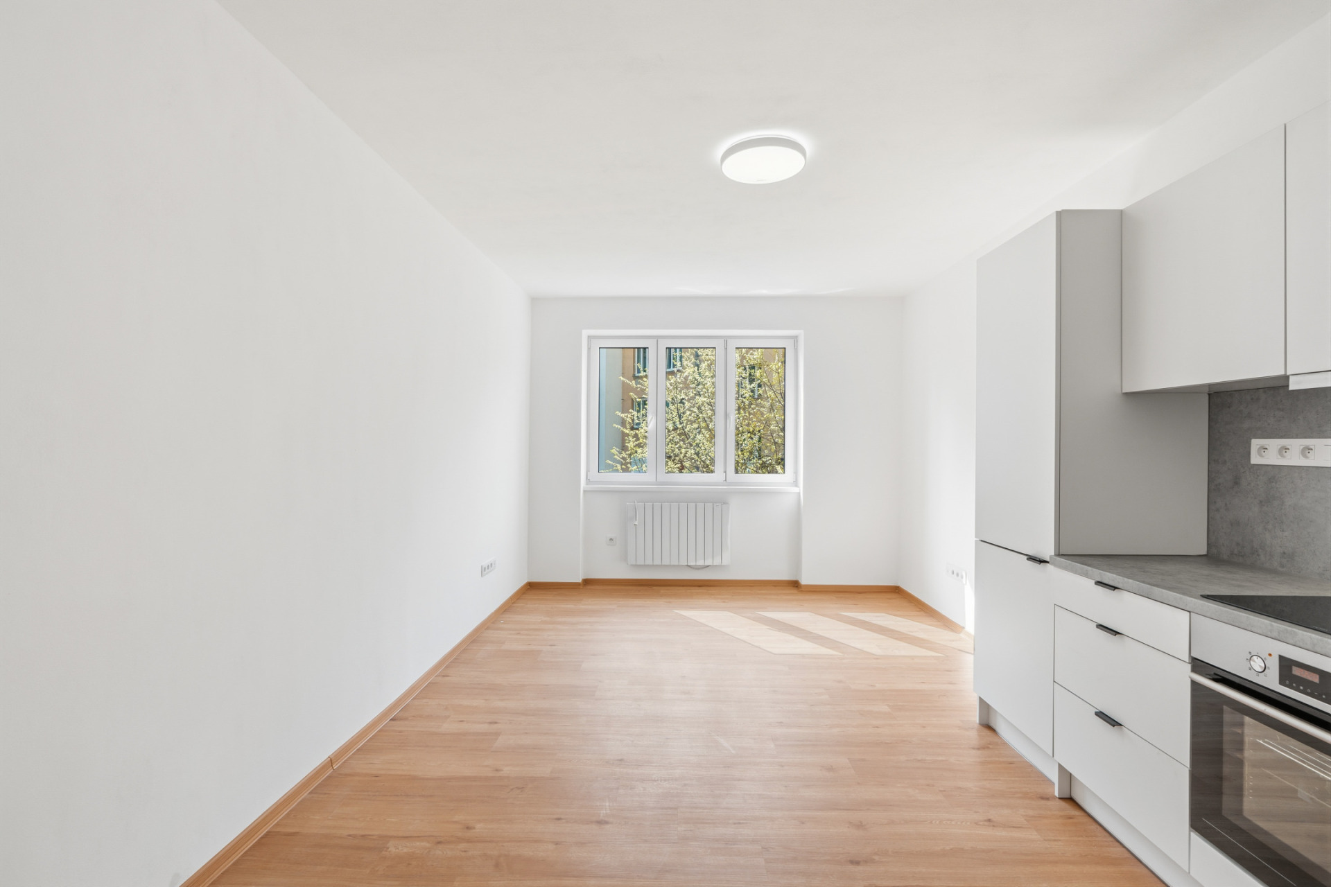 Prodej bytu 3+kk po rekonstrukci, 73 m², Praha-Vysočany