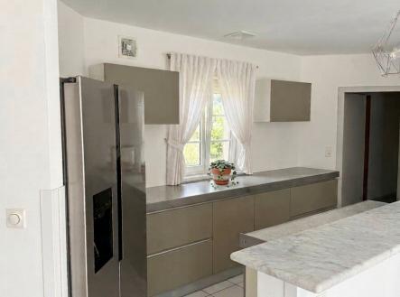 Pronájem - dům/vila, 160 m²