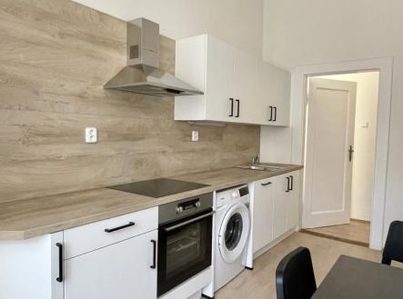 Pronájem bytu, 3+1, 89 m²