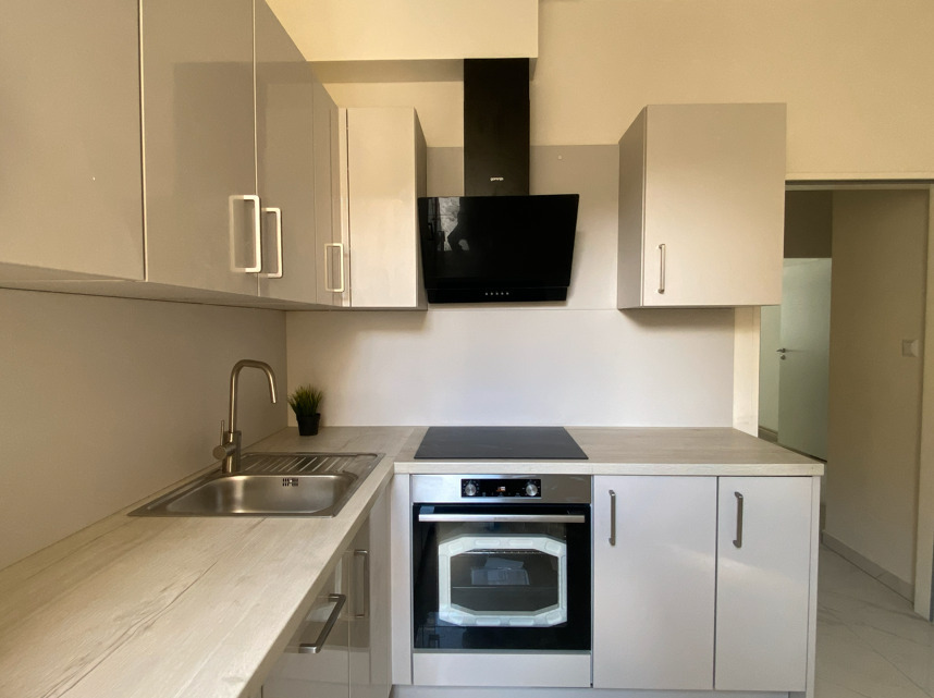 Prodej bytu 2+1, 76  m2, Karlovy Vary, po rekonstrukci