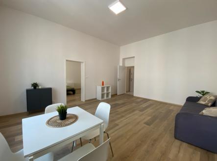 Pronájem bytu, 2+1, 76 m²