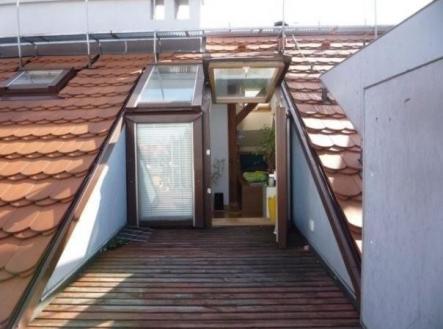 . | Pronájem bytu, 4+kk, 121 m²