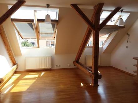 . | Pronájem bytu, 4+kk, 121 m²