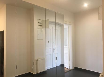 Pronájem bytu, 4+kk, 102 m² obrázek