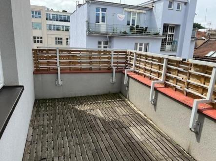 . | Pronájem bytu, 3+kk, 130 m²