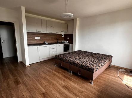 . | Pronájem bytu, 1+kk, 27 m²