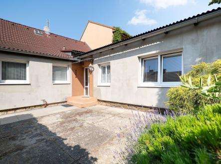 . | Prodej - dům/vila, 140 m²