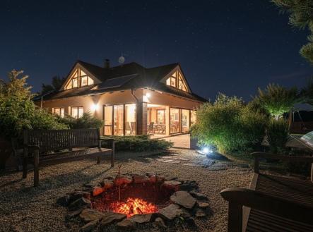 . | Prodej - dům/vila, 300 m²