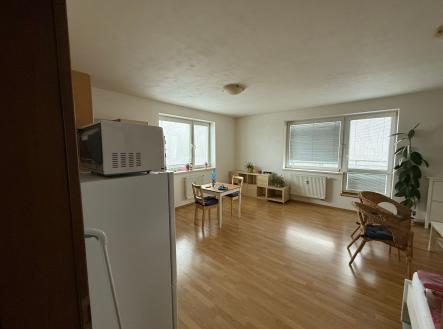 . | Pronájem bytu, 1+kk, 34 m²