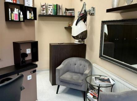 . | Pronájem - obchodní prostor, 17 m²